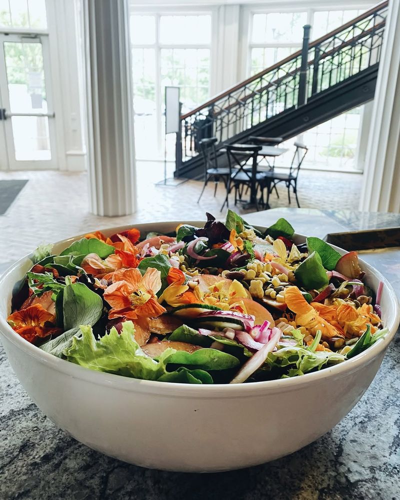 Arby’s Roast Turkey Farmhouse Salad