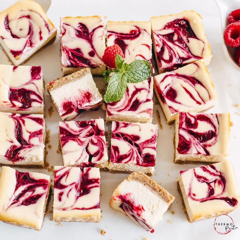 Raspberry Swirl Cheesecake Bars