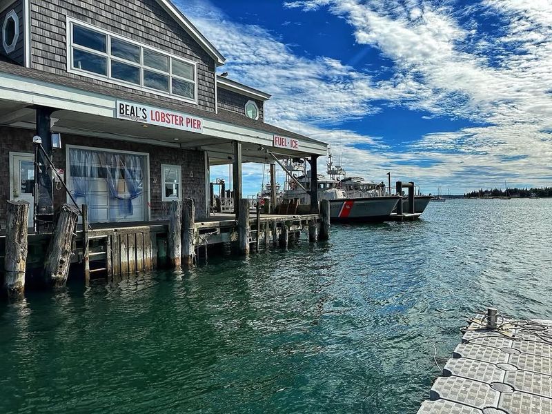Beal's Lobster Pier