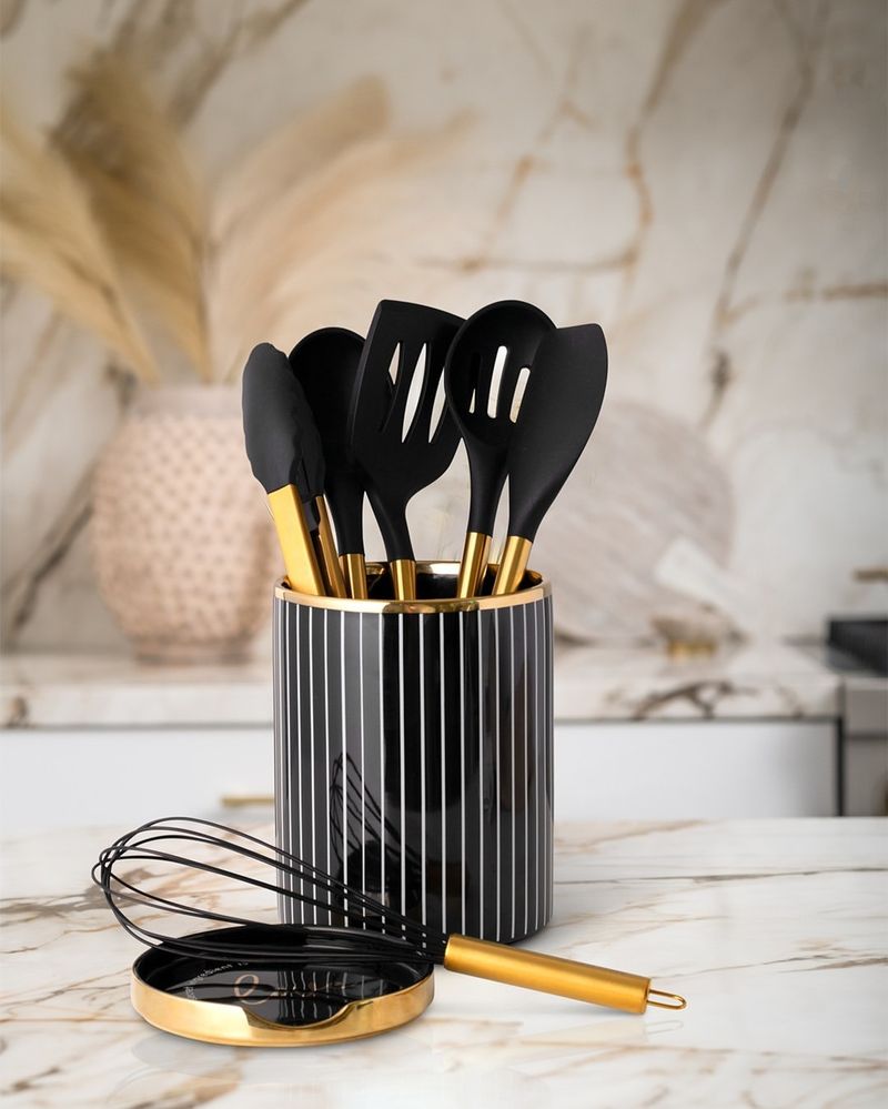 Black Plastic Spoon Rest