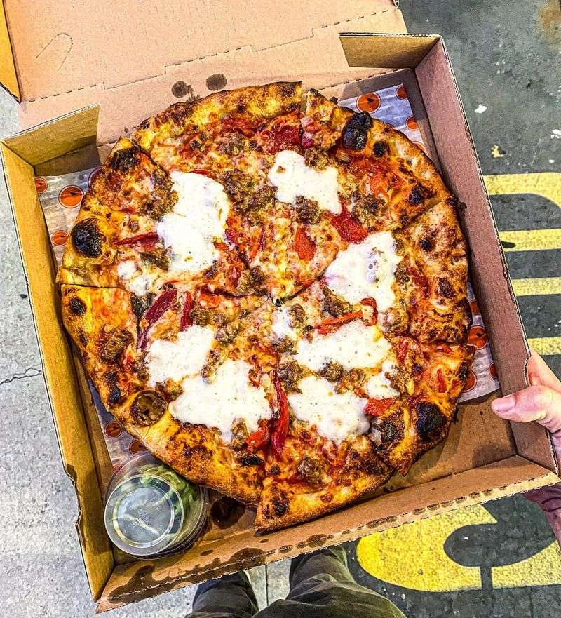 California: The Luggage Room Pizzeria