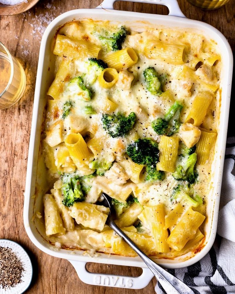 Cheesy Broccoli Pasta