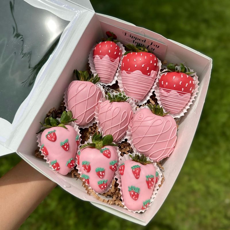 Chocolate-Dipped Strawberries