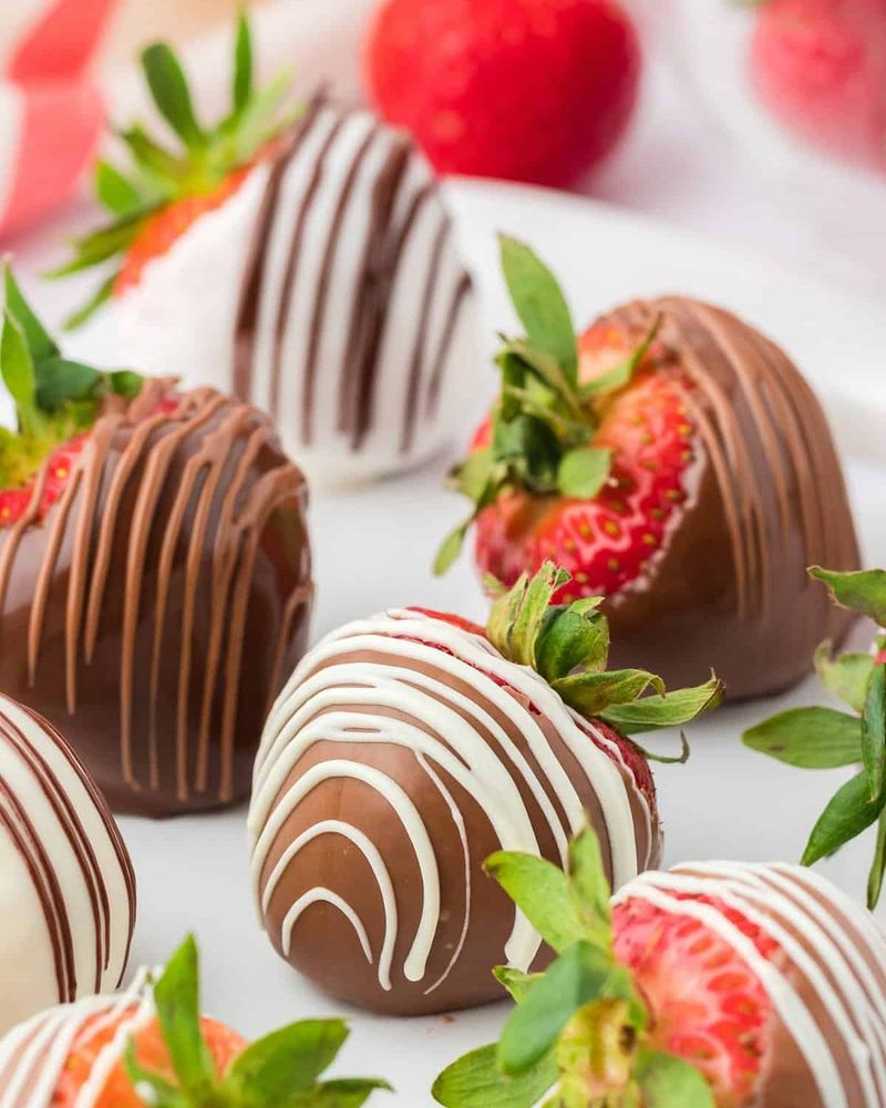 Chocolate-Dipped Strawberries