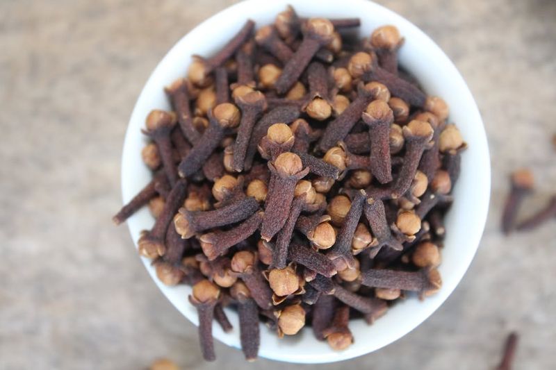 Cloves