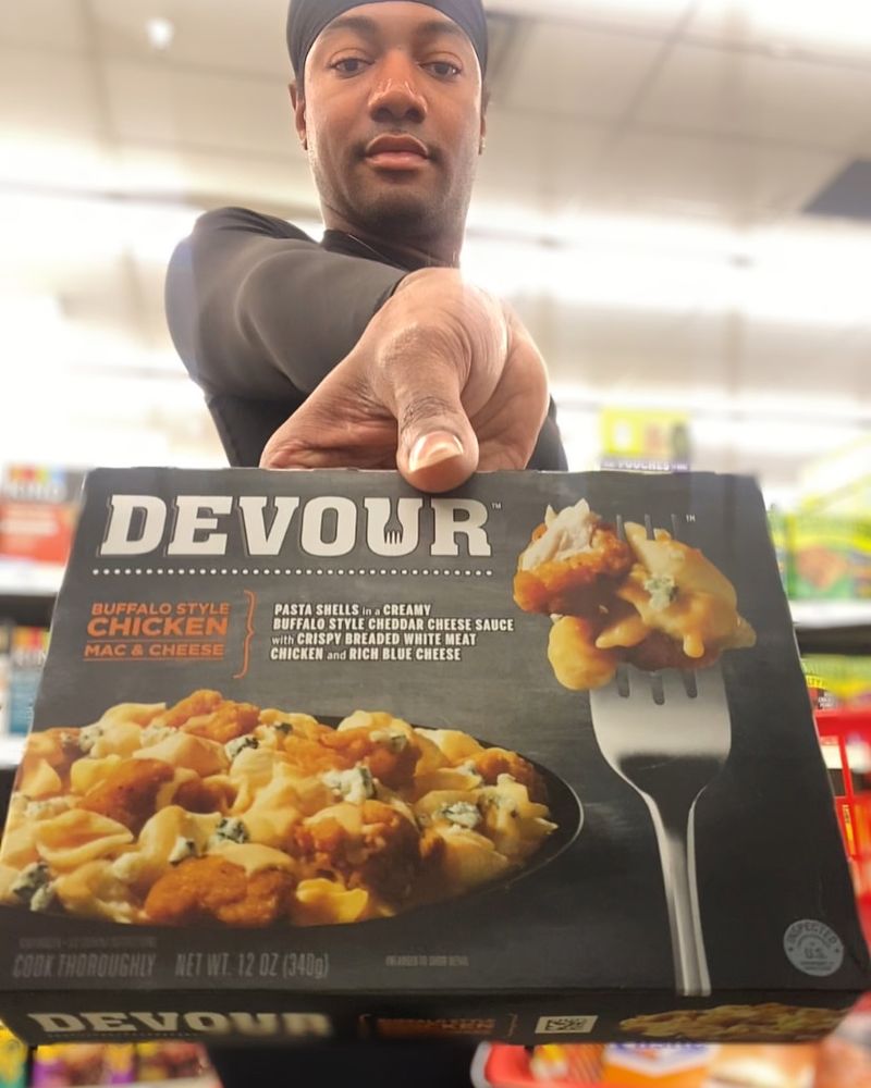 Devour Buffalo Style Chicken Mac & Cheese