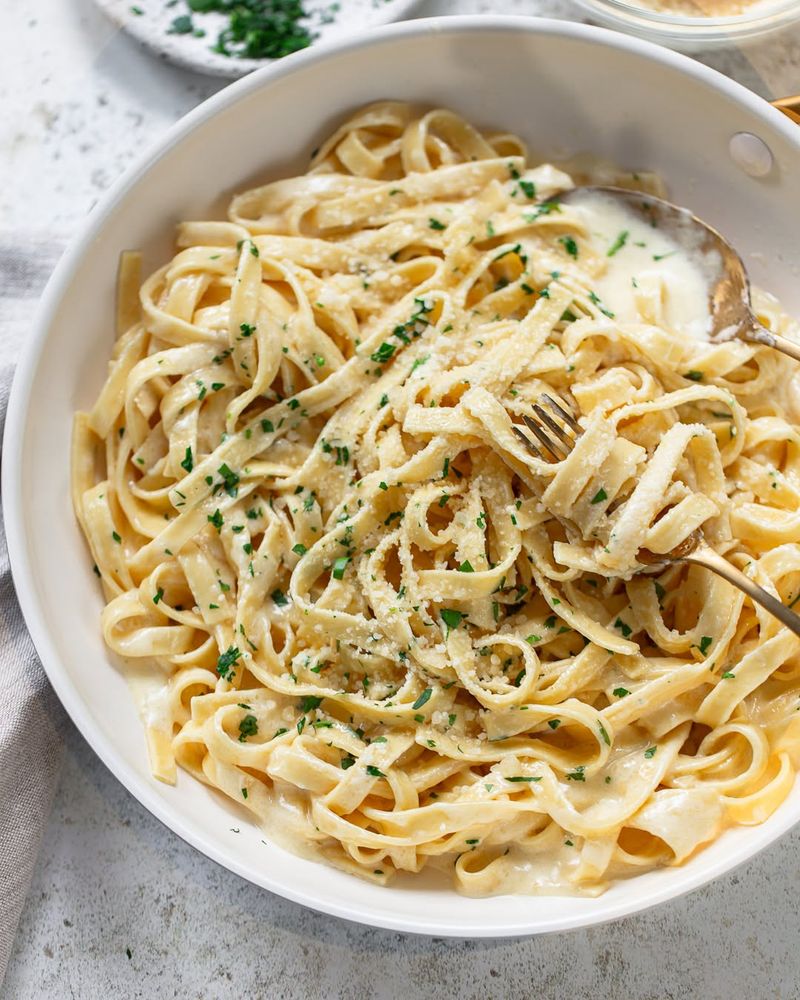 Fettuccine Alfredo