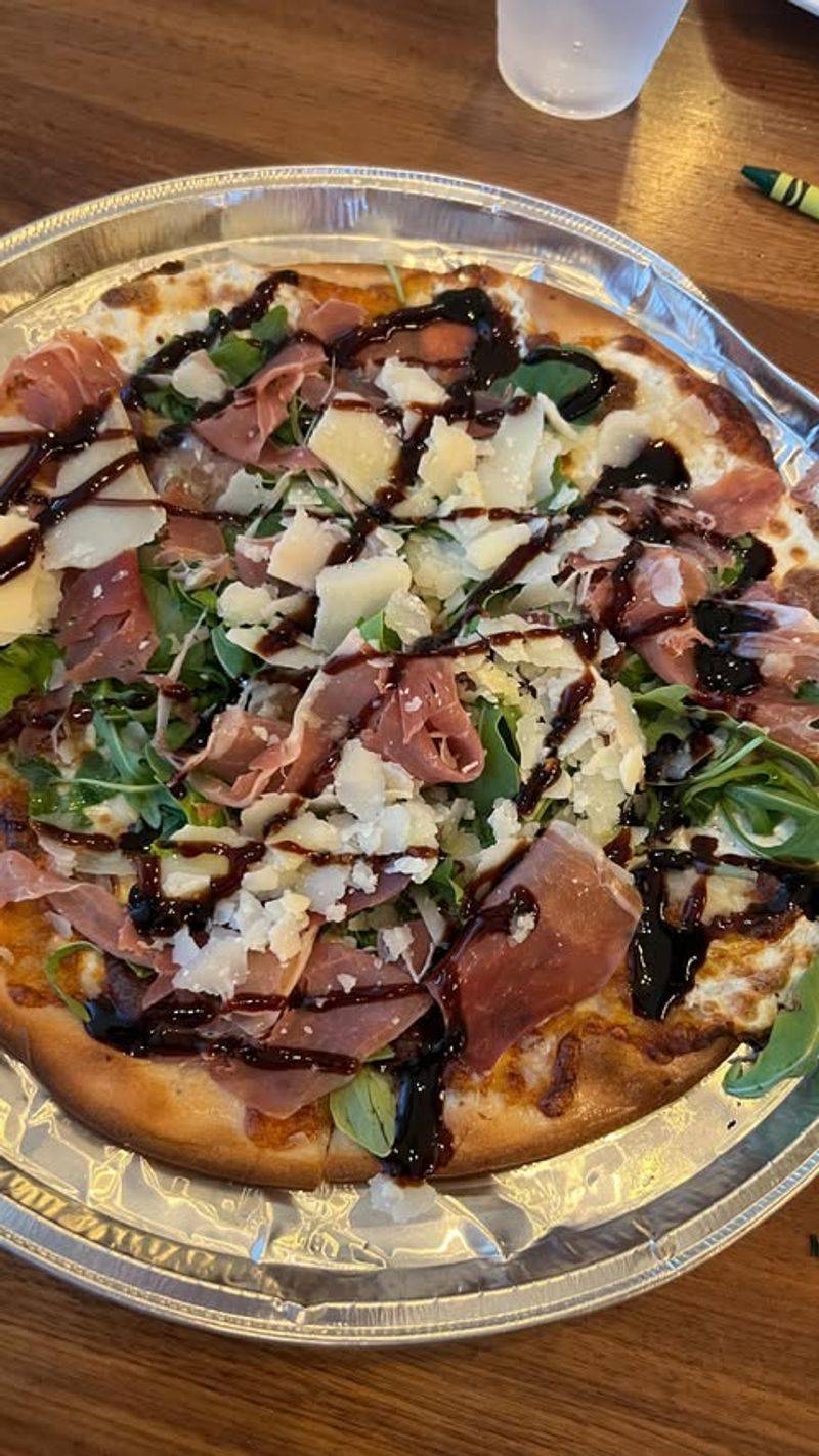 Gluten-Free Pizza with Arugula and Prosciutto