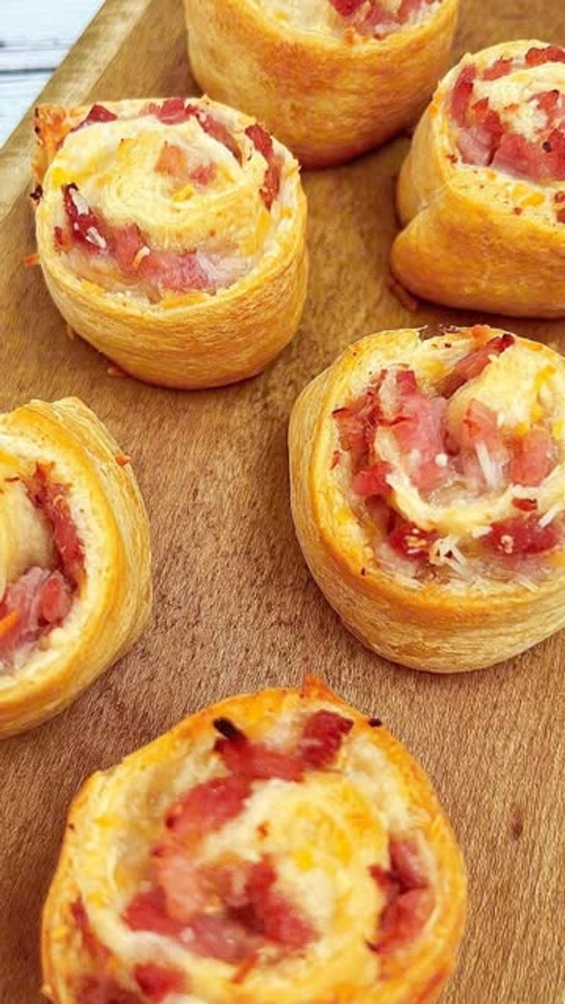 Ham and Cheese Crescent Roll-Ups