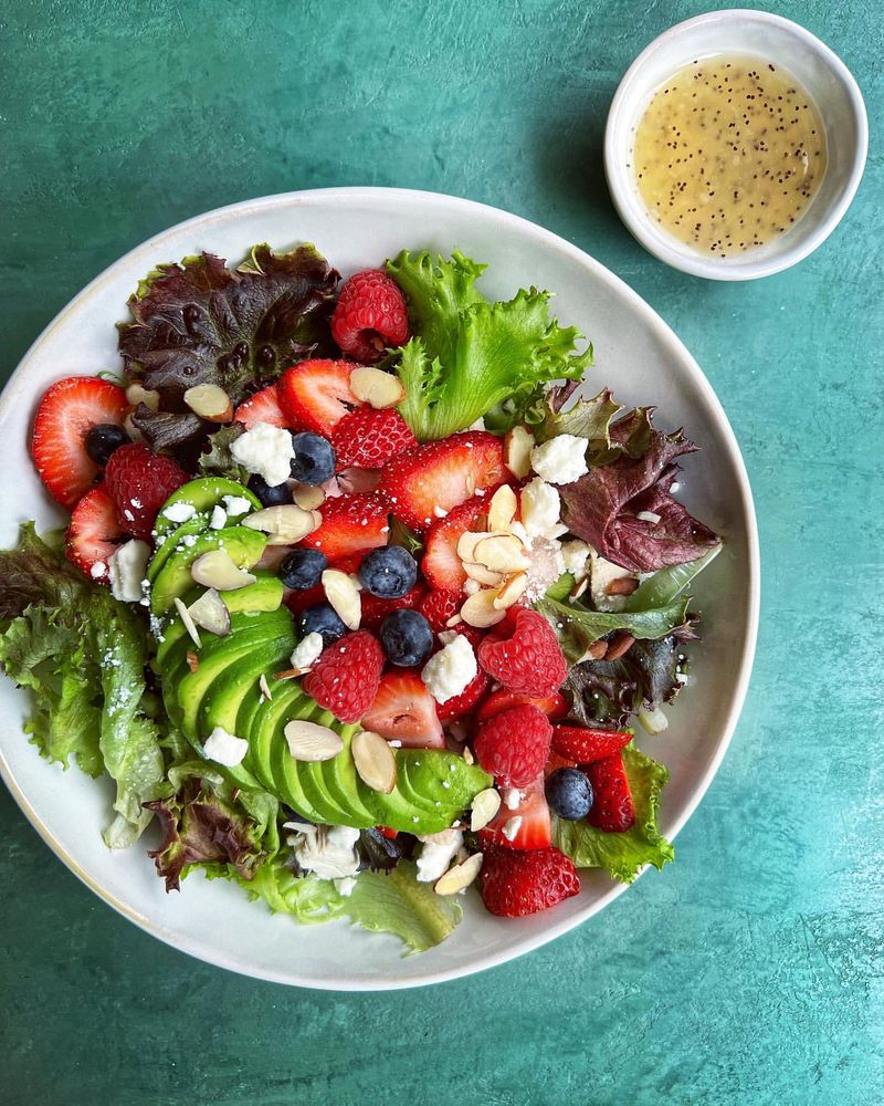 Healthy: Avocado and Blueberry Salad