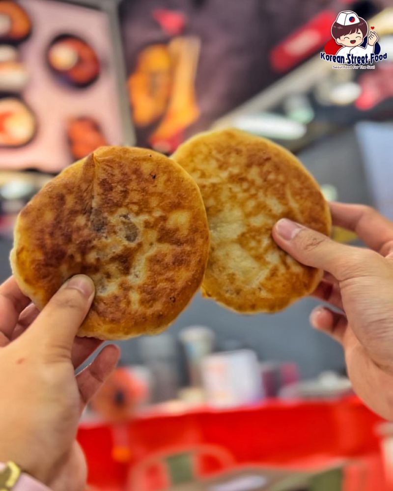Kimchi Hotteok