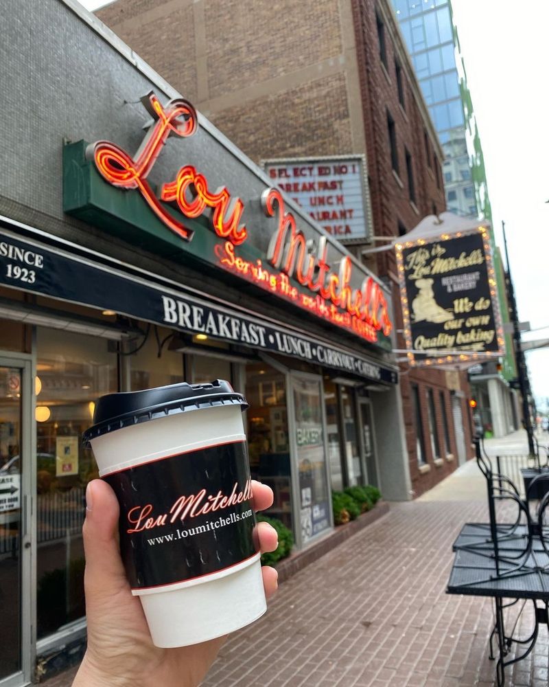 Lou Mitchell's, Chicago