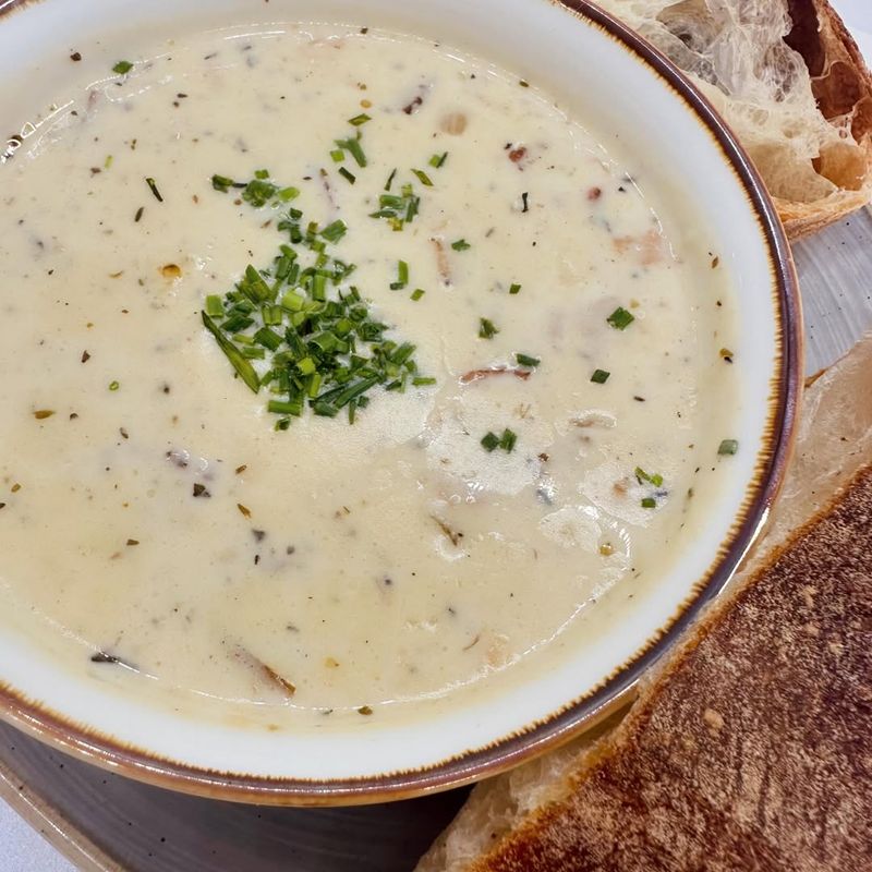 Massachusetts – Clam Chowder