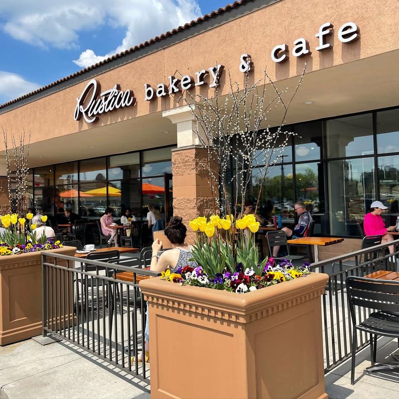 Minnesota: Rustica Bakery