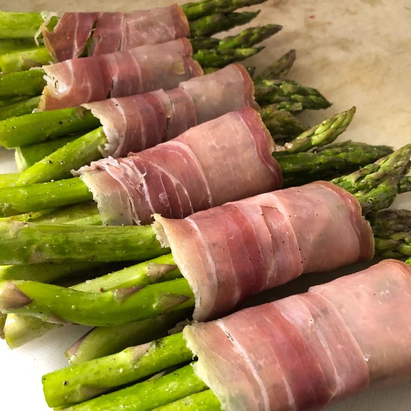 Prosciutto-Wrapped Asparagus