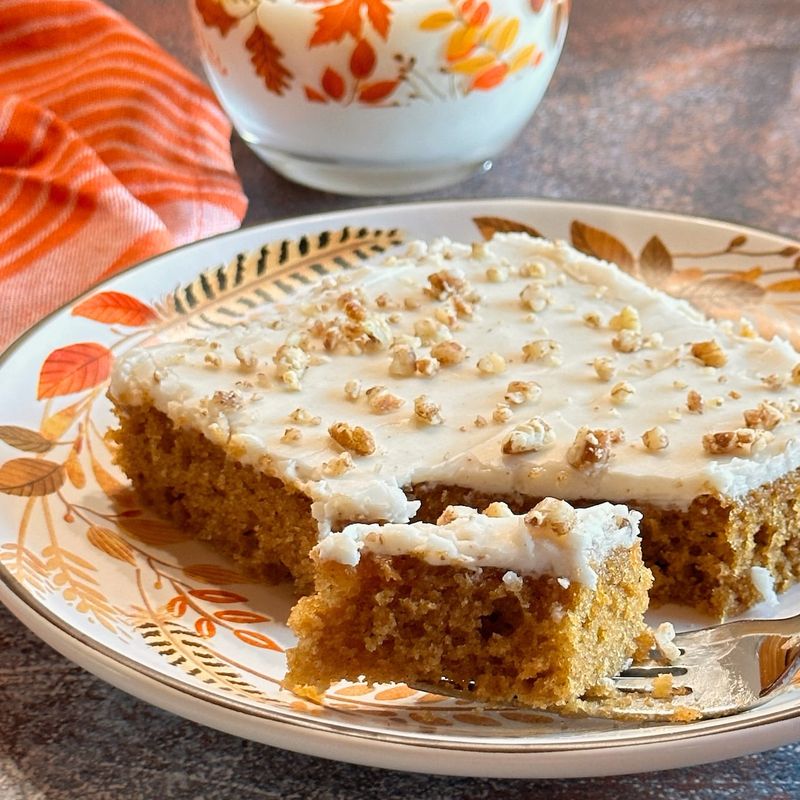 Pumpkin Spice Sheet Cake