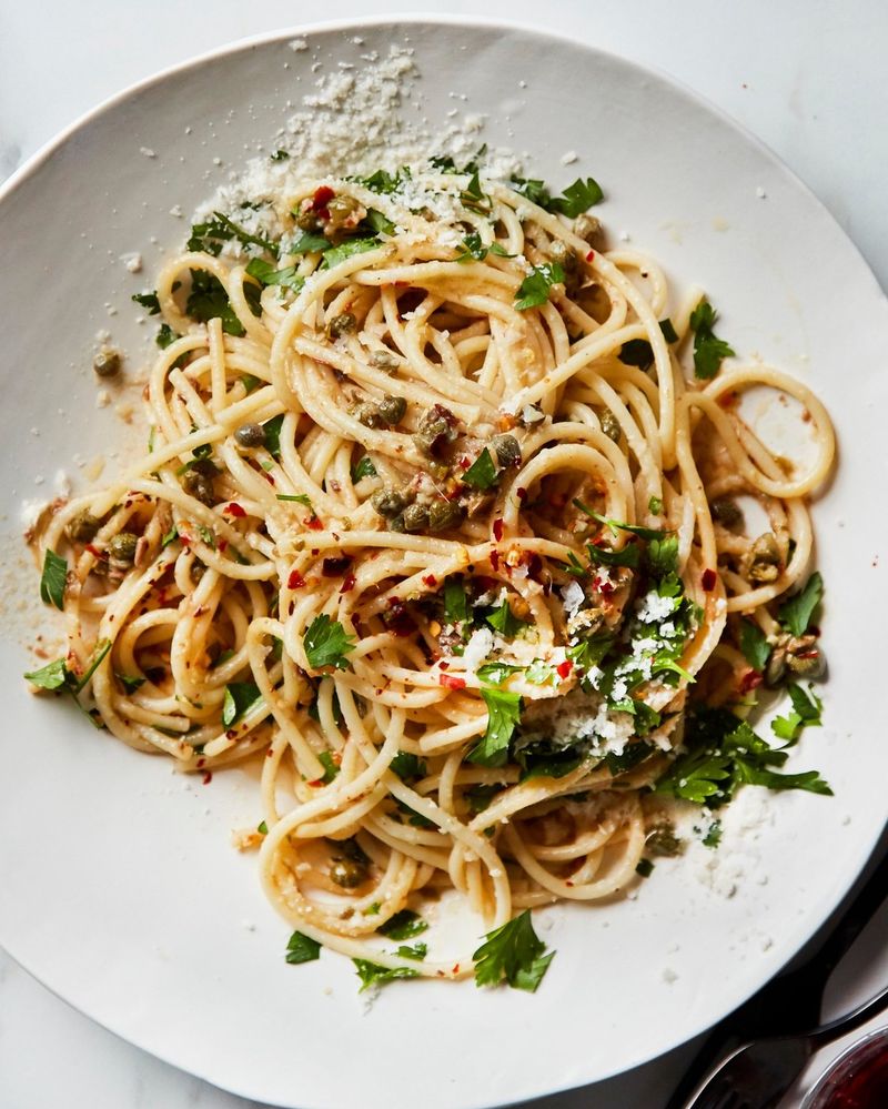 Pasta with Garlic and Olive Oil