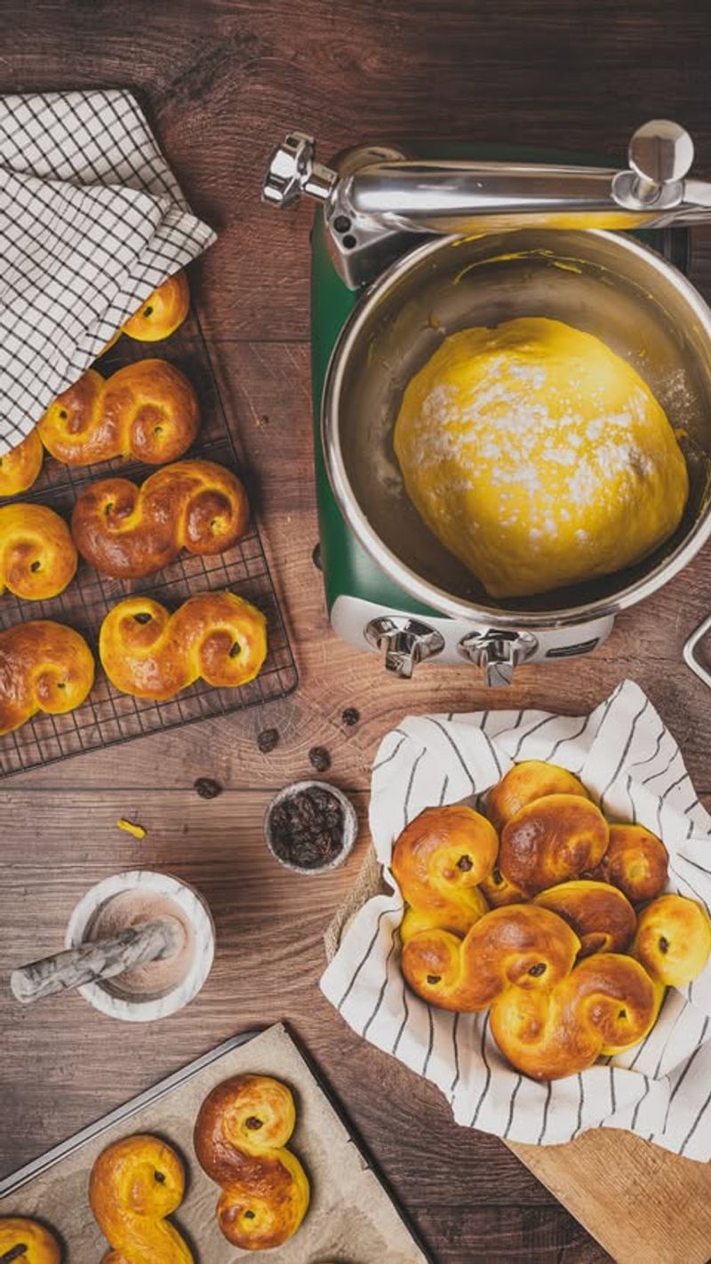 Saffron Bread
