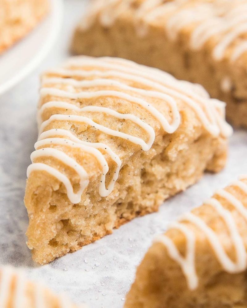 Vanilla Bean Scones
