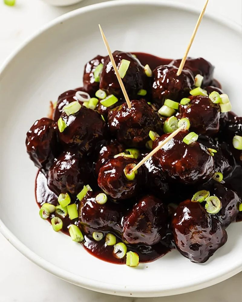 Slow Cooker Cocktail Meatballs