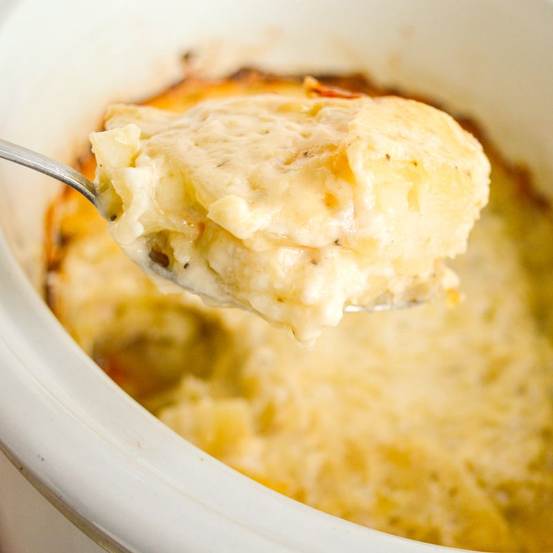 Slow Cooker Scalloped Potatoes