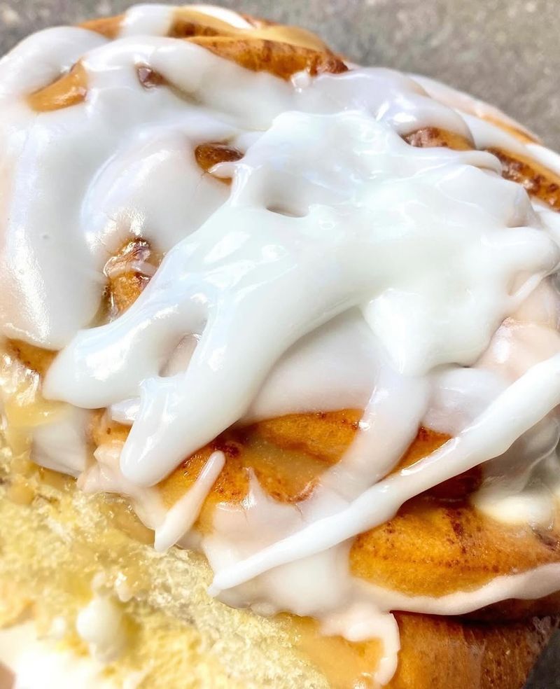 Gaston’s Giant Cinnamon Rolls