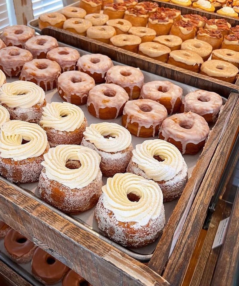 Tennessee: Five Daughters Bakery