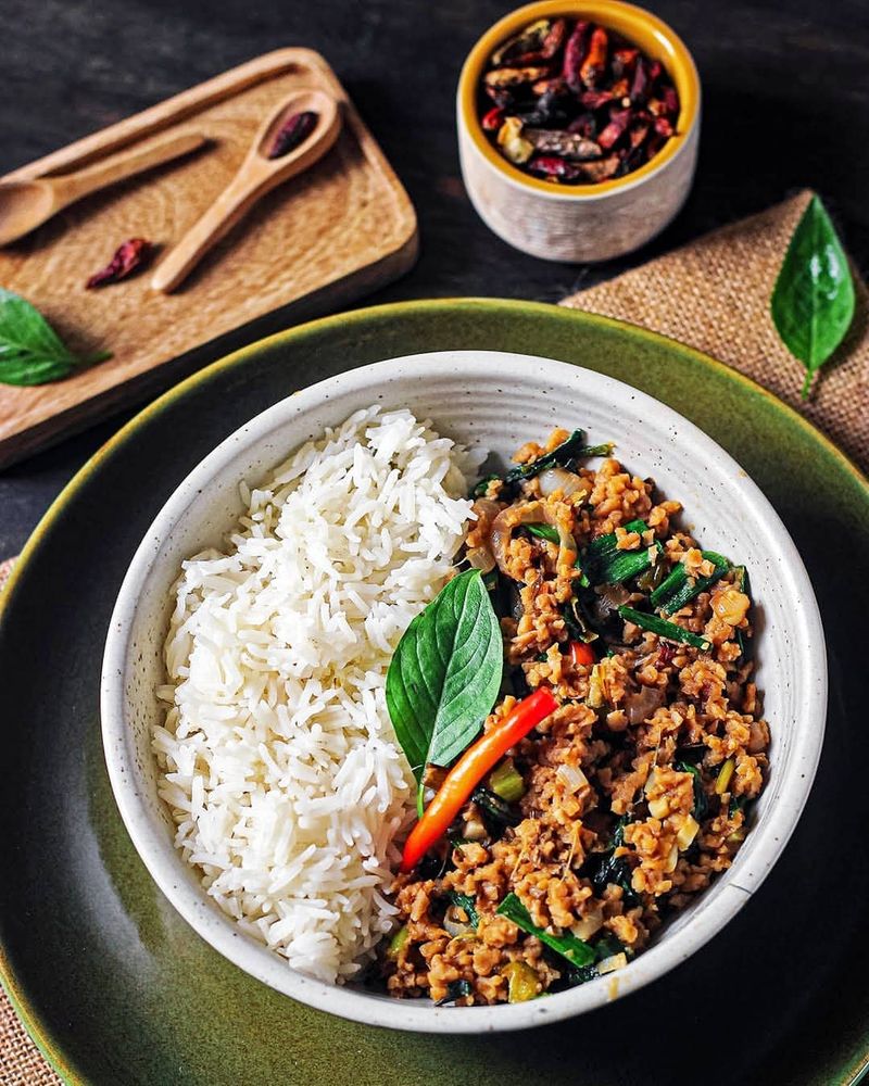 Spicy Thai Basil Chicken