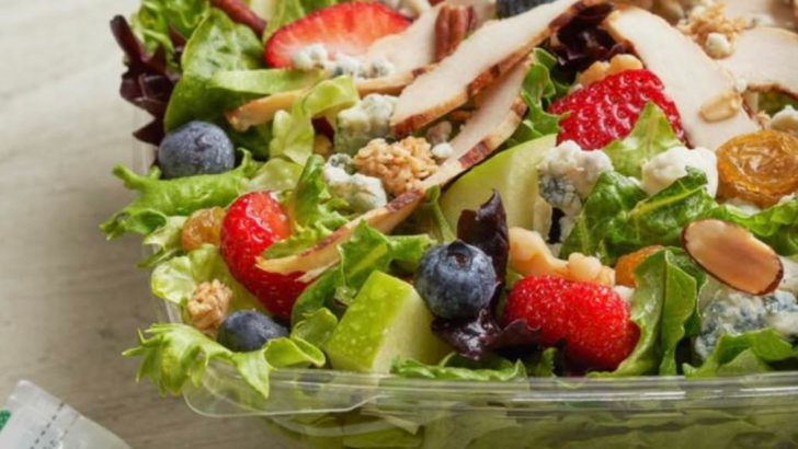 The Best 25 Fast-Food Salads To Order When You’re Eating Healthy