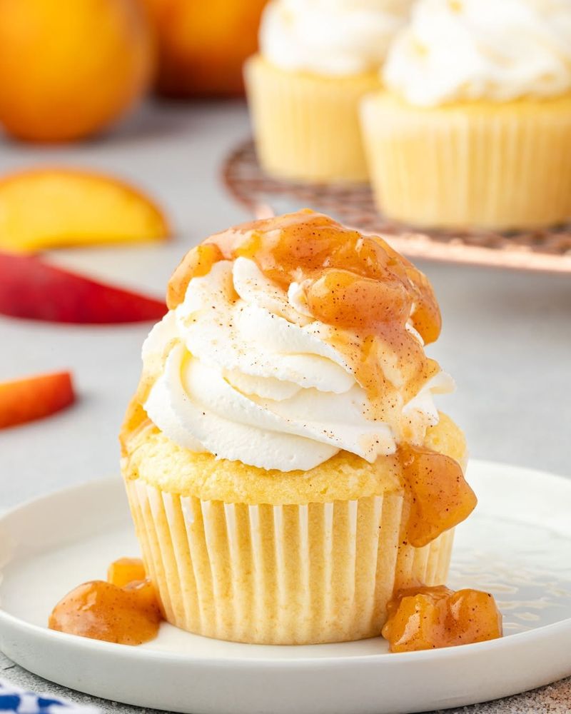 Peach Cobbler Cupcakes