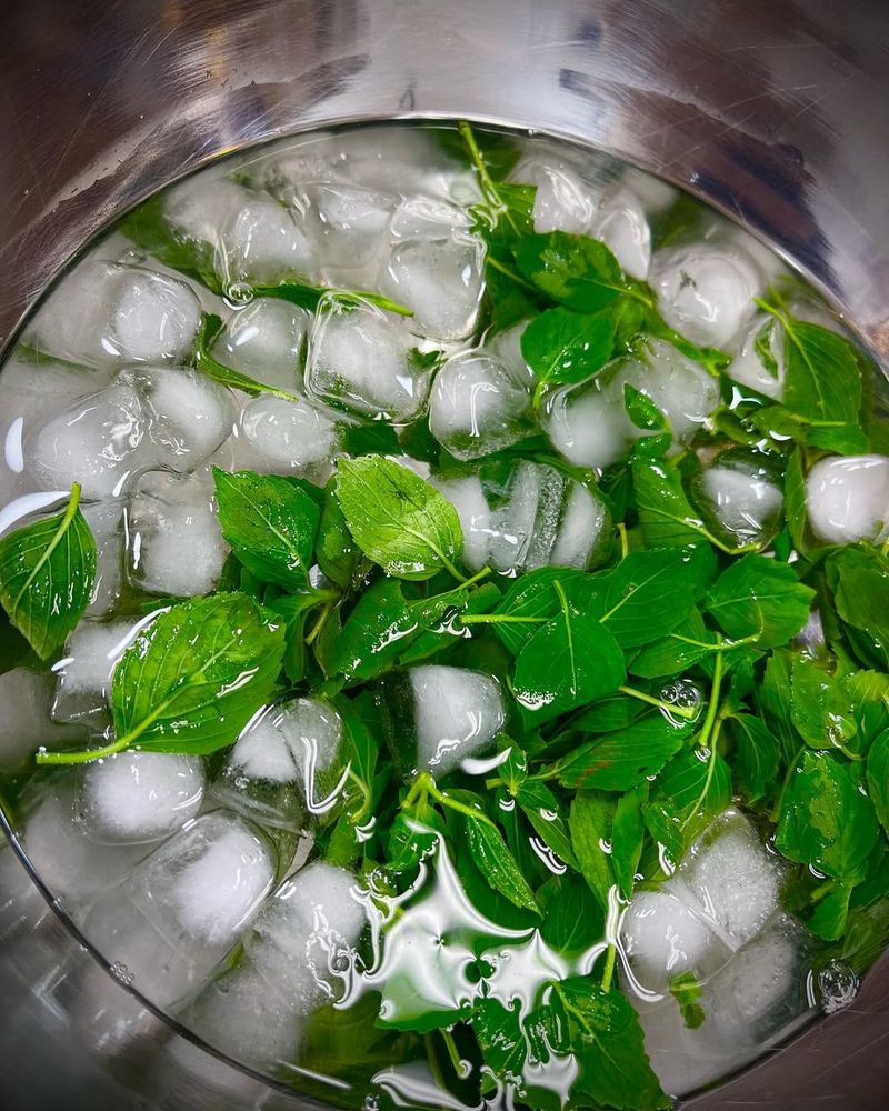 Use Ice Water for Crispy Vegetables