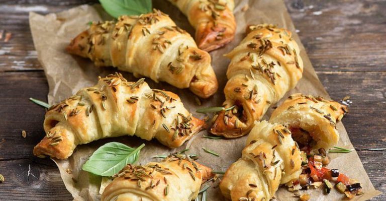 15 Crescent Roll Favorites You Can’t Miss Vs. 15 Twists Everyone’s Craving