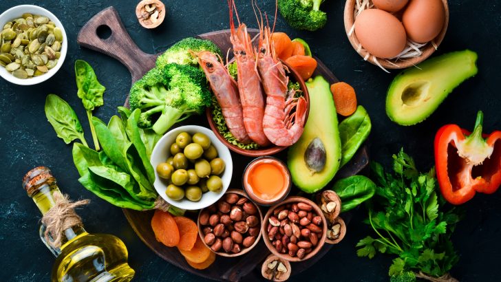 21 Foods You Can Eat Without Gaining Weight (And 7 That Fire Up Your Metabolism)