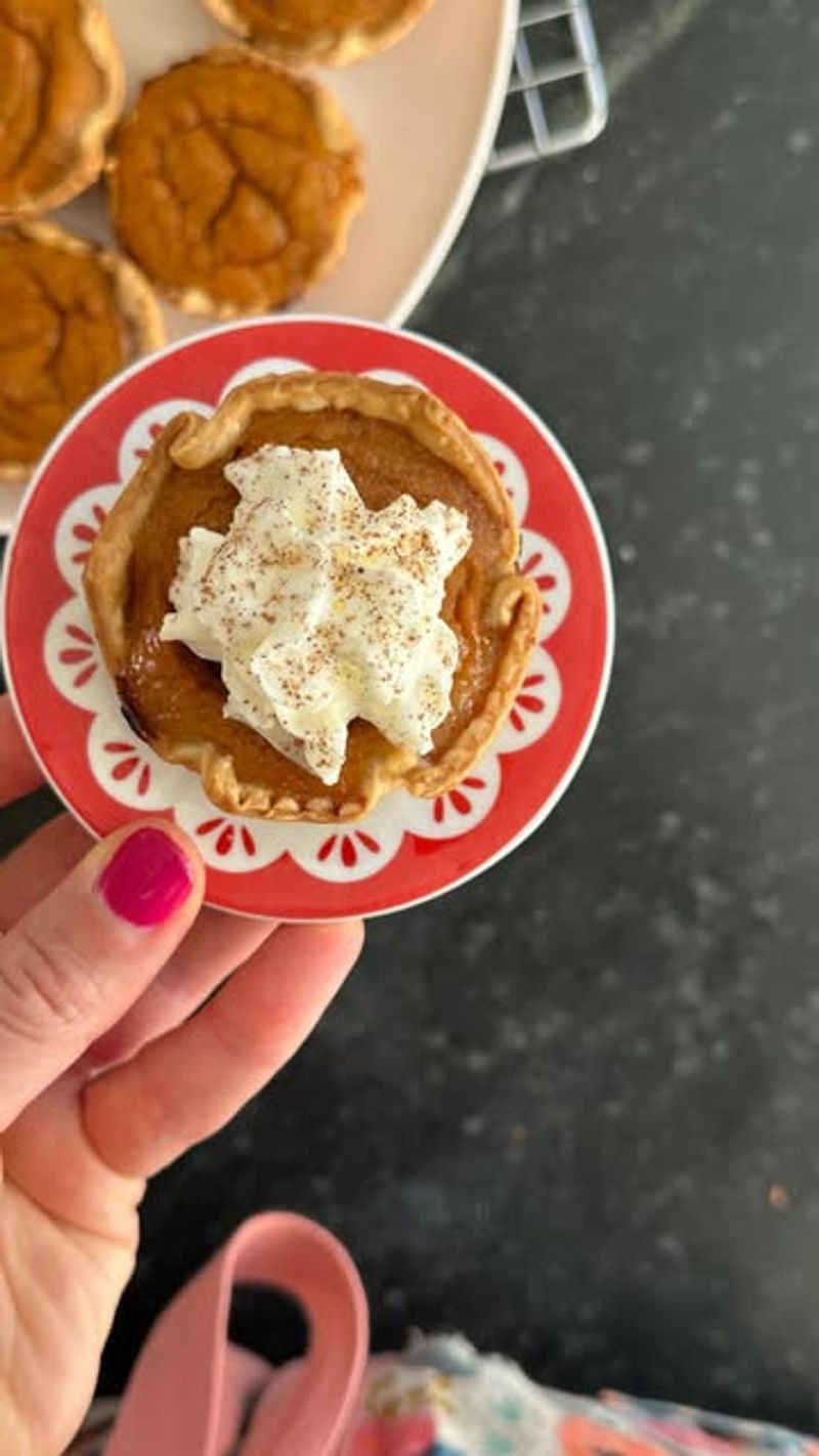 Air Fryer Pumpkin Pies