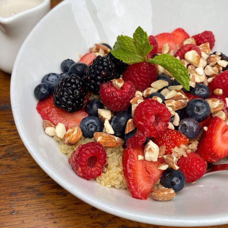 Quinoa Breakfast Bowl With Almonds & Berries