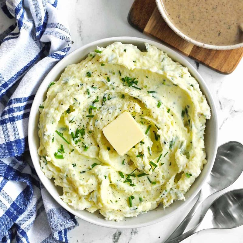 Sour Cream and Chive Mashed Potatoes