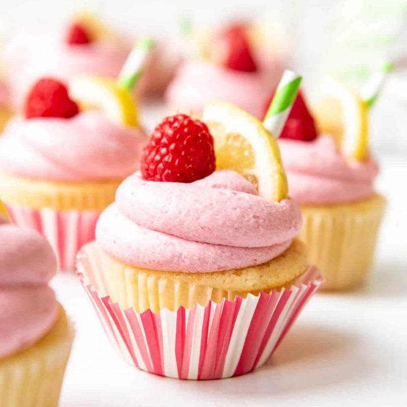 Raspberry Lemonade Cupcakes