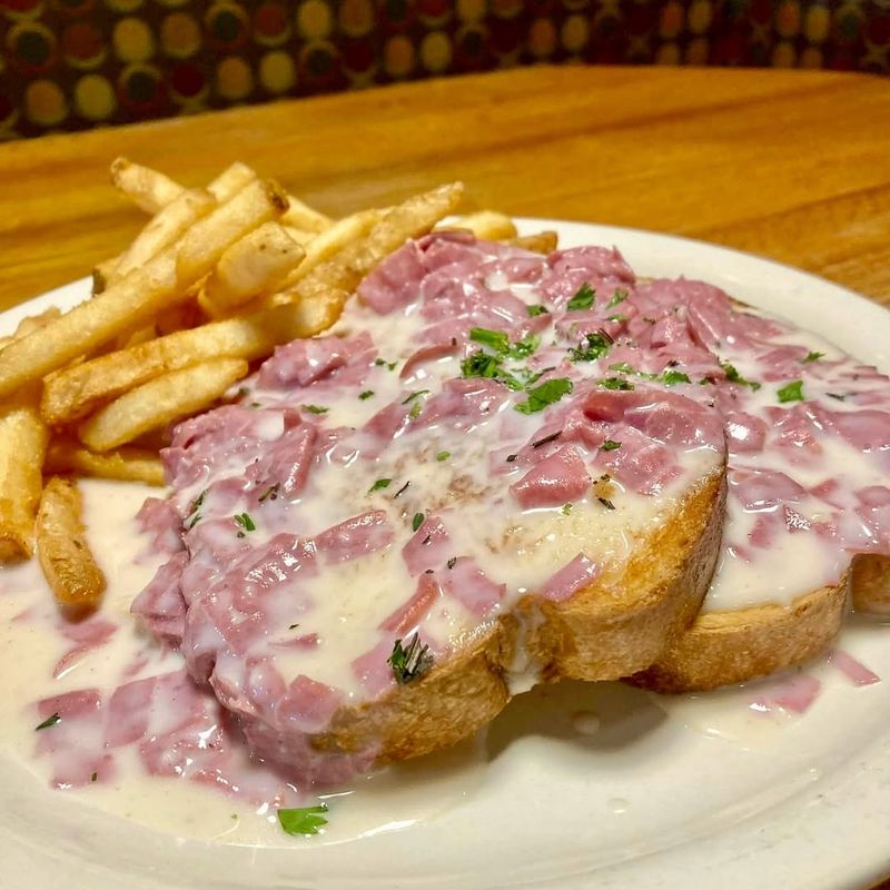 Creamed Chipped Beef On Toast