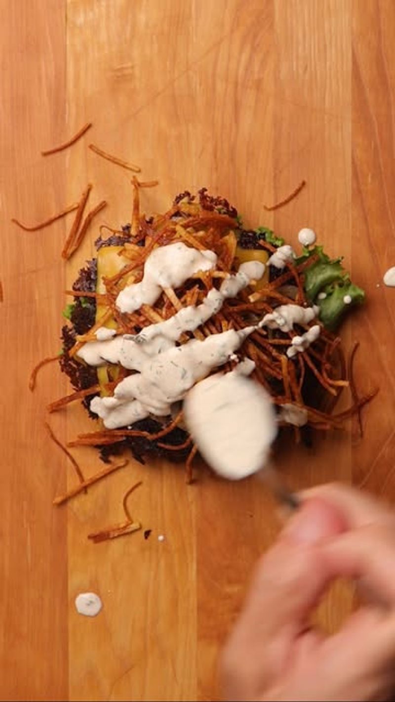 Connecticut: Steamed Cheeseburgers