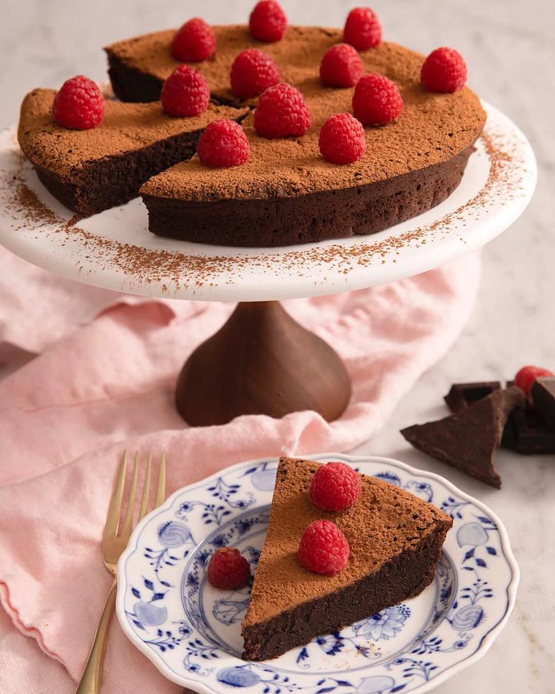 New York: Flourless Chocolate Cake