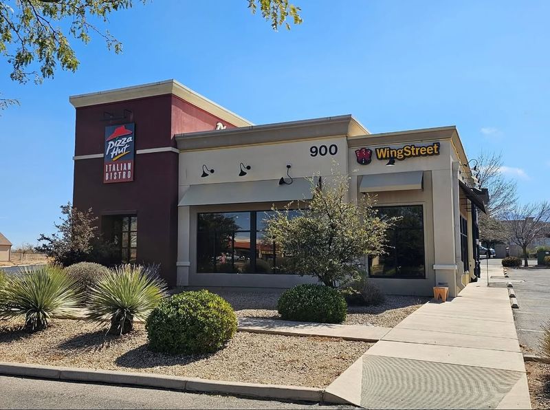 Pizza Hut Italian Bistro