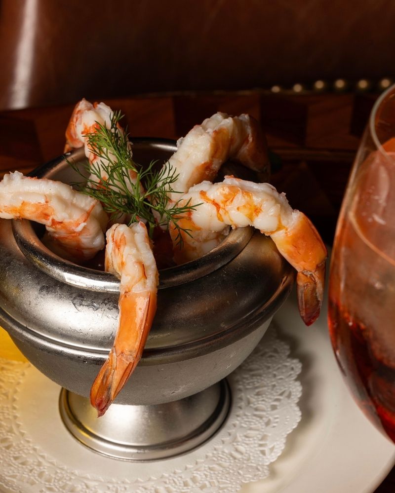 Sea Queen Shrimp Ring With Sauce