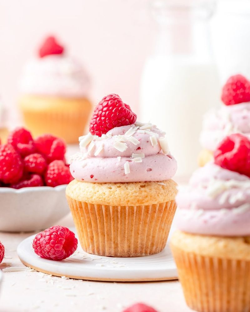 White Chocolate Raspberry Cupcakes