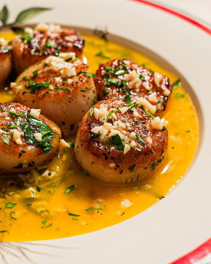Pan-Seared Scallops With Lemon Butter