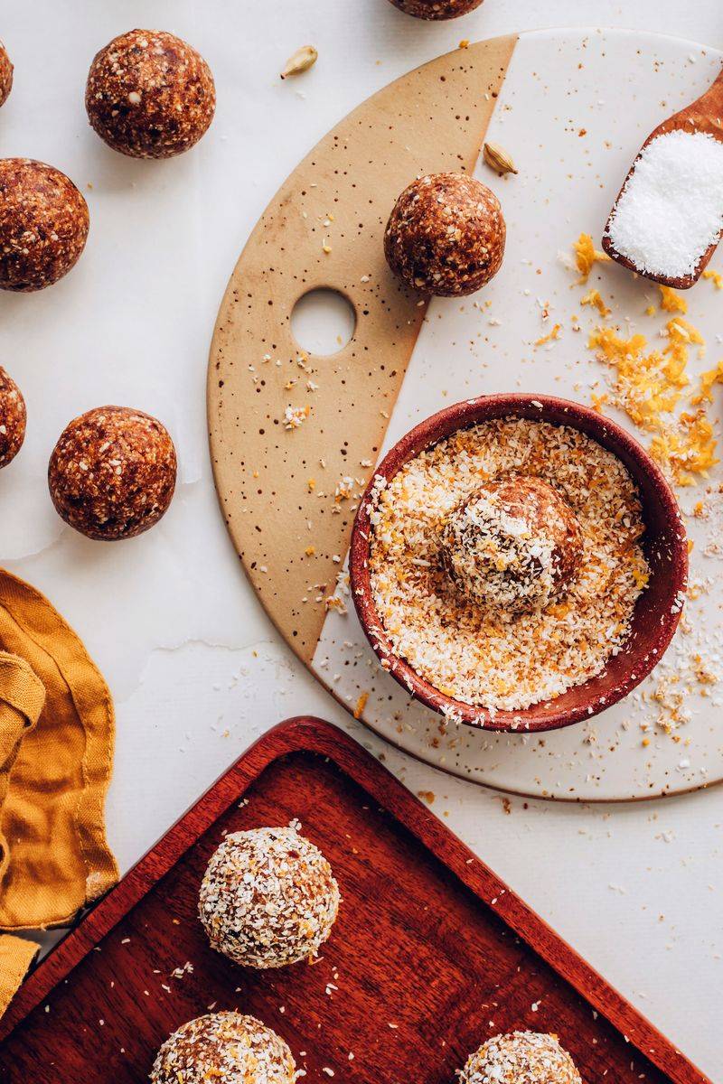 Coffee And Cardamom Energy Bites