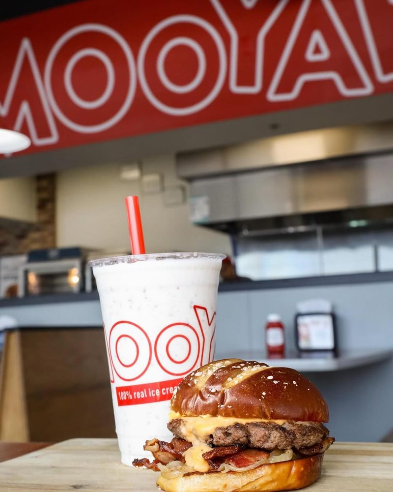 Mooyah