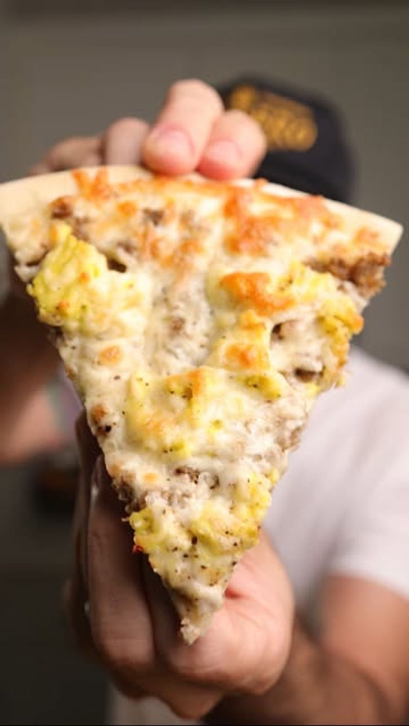 Iowa: Breakfast Pizza