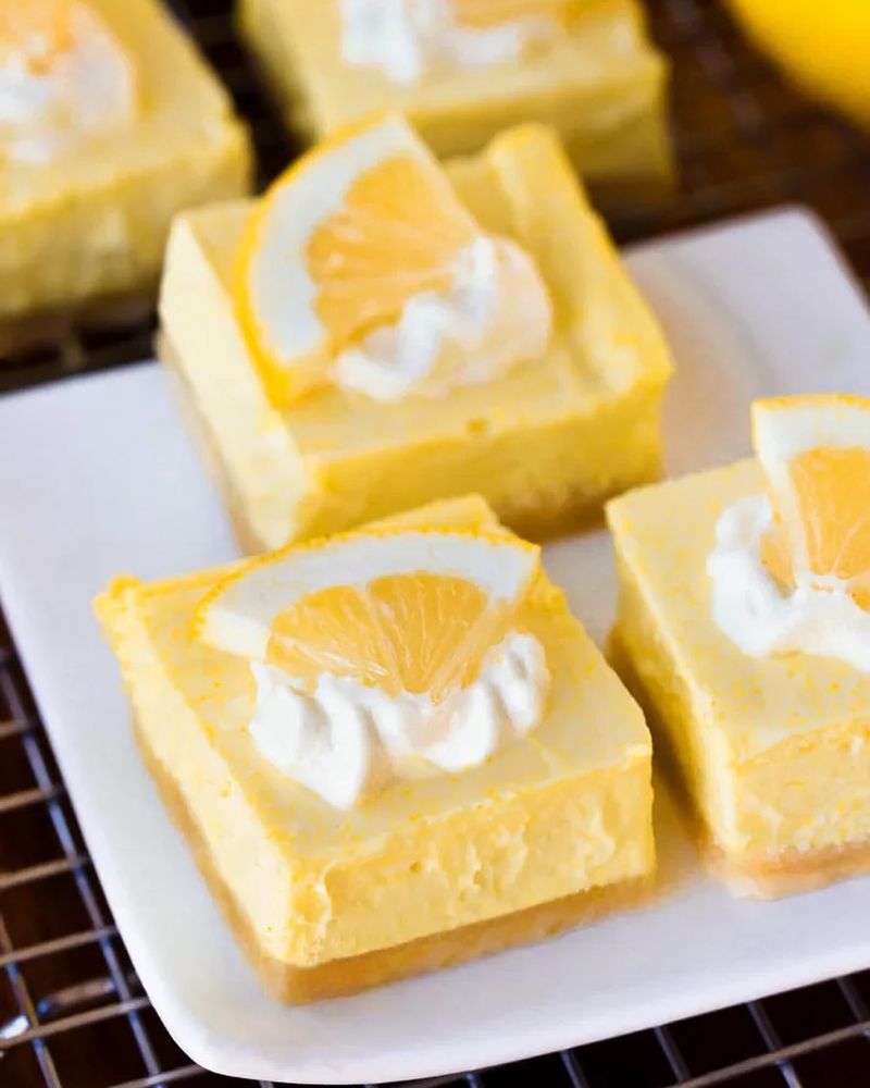 Lemon Cheesecake Bars