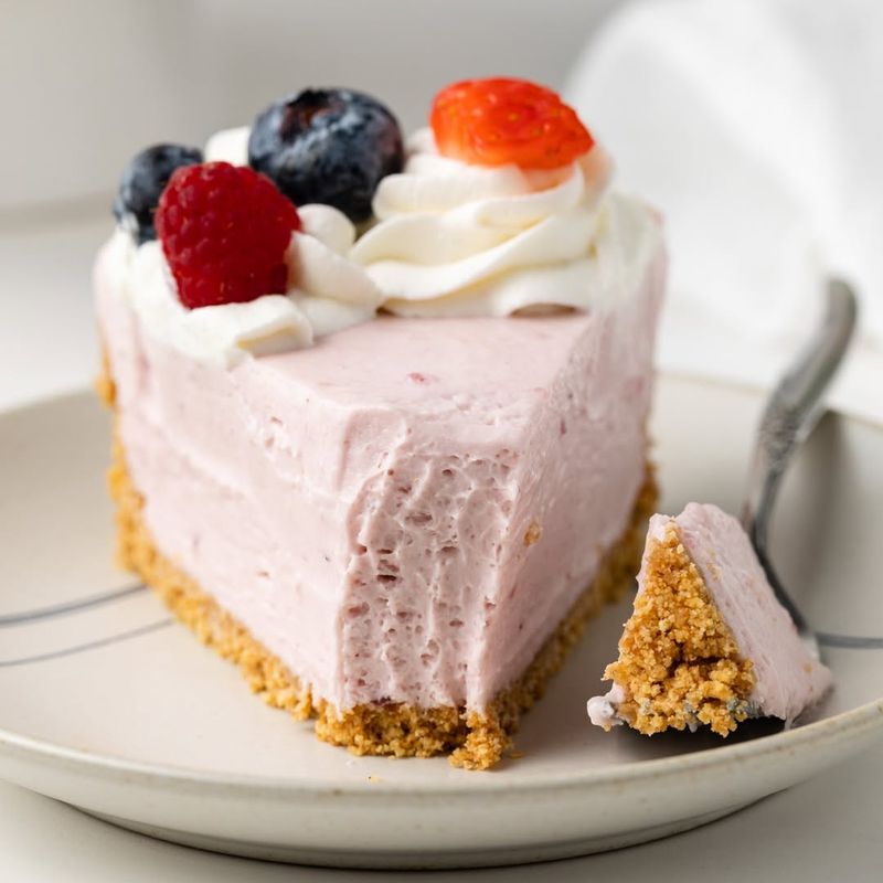 No-Bake Berry Cheesecake