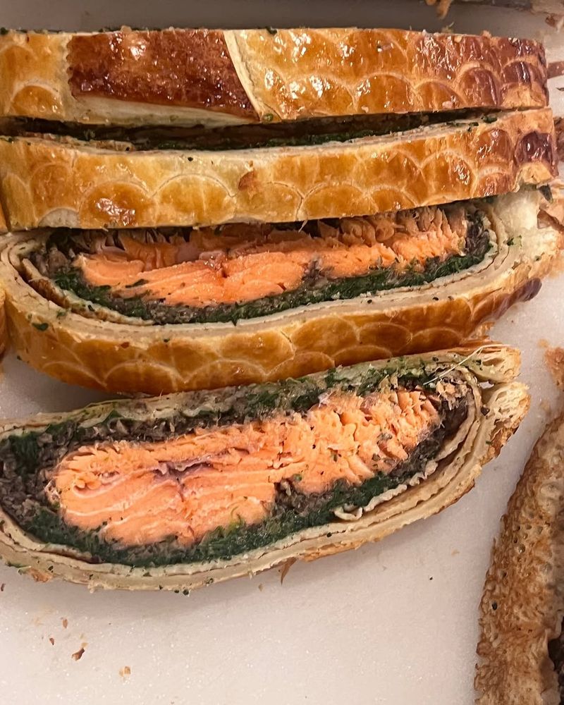 Salmon En Croûte